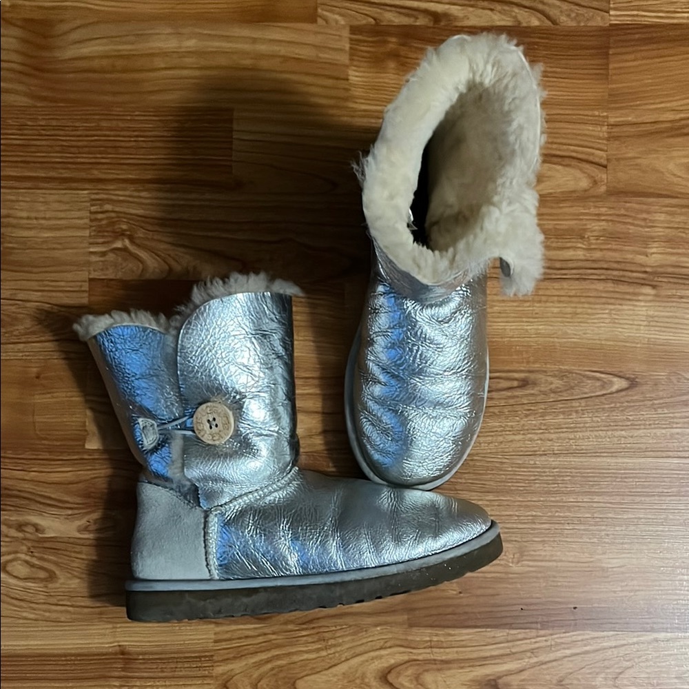 Ugg Silver Boots with Fur Lining Size 8